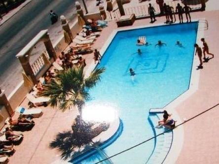 Antonios Hotel