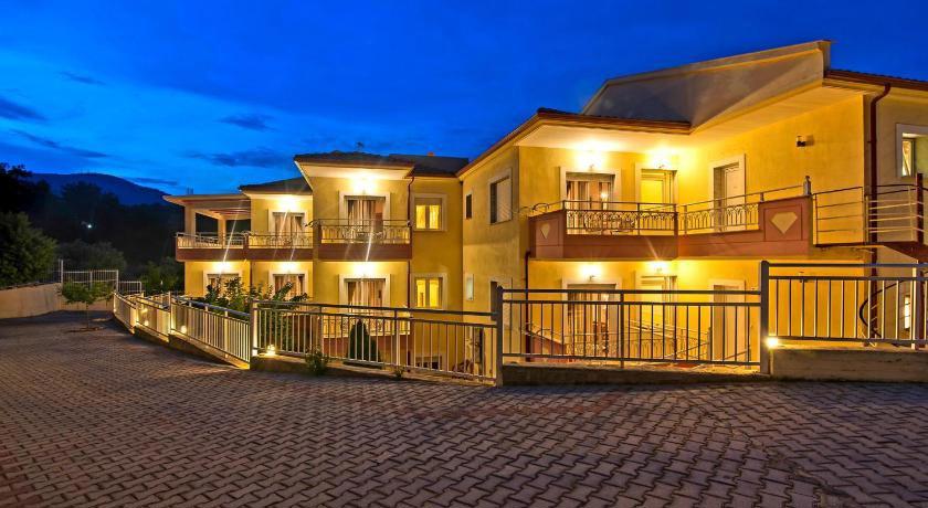 Diamond Hotel