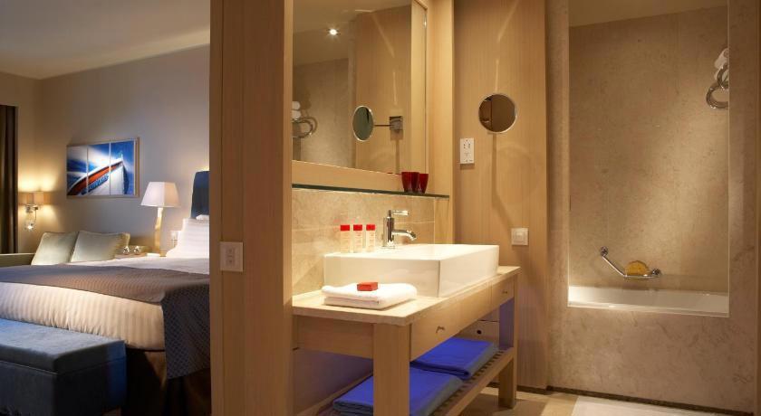 Daios Cove Luxury Resort & Villas