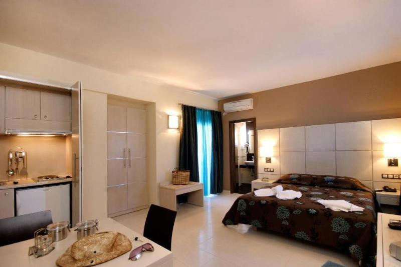 Theros Hotel