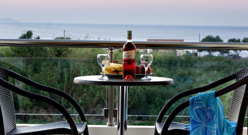Theros Hotel