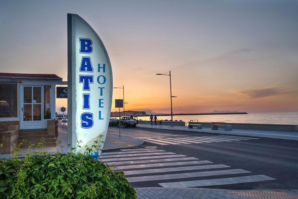 Batis Beach