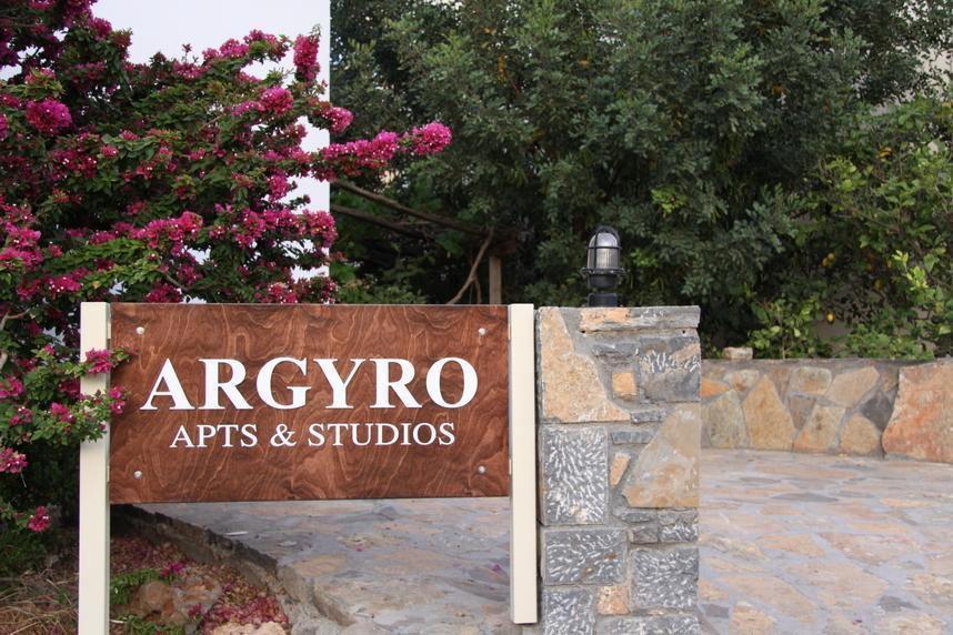 Argyro Apartments & Studios