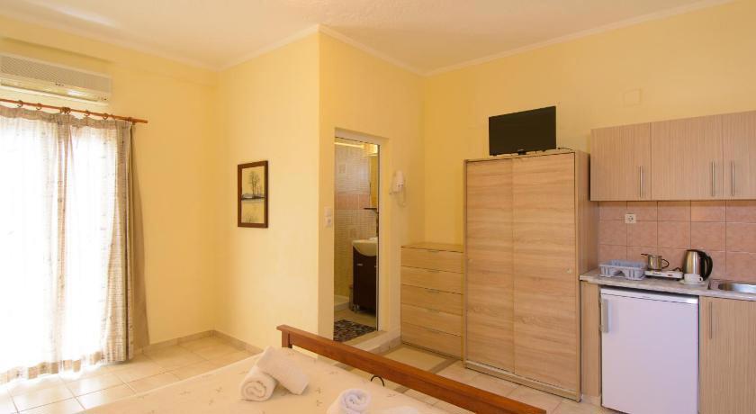 Ammoudara Beach Hotel/Apartments