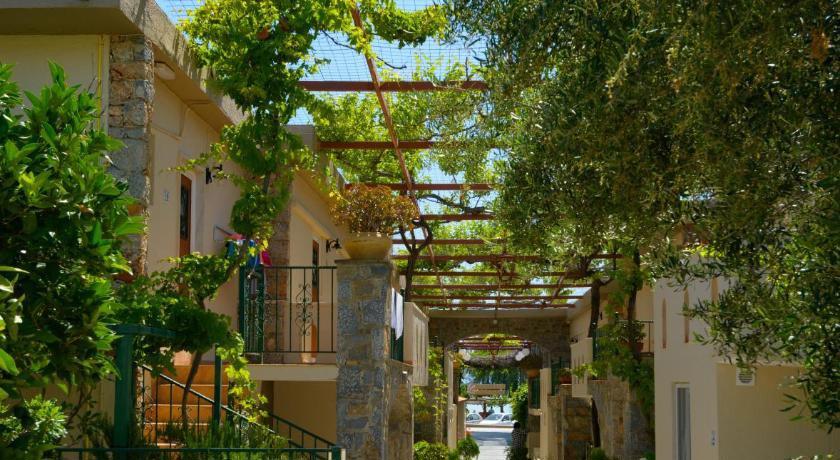 Ammoudara Beach Hotel/Apartments