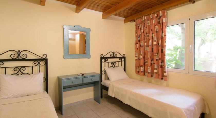 Ammoudara Beach Hotel/Apartments