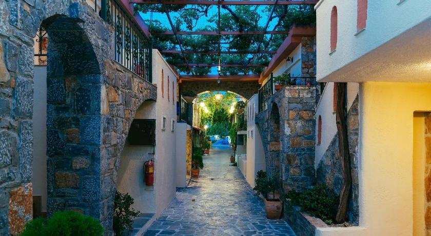 Ammoudara Beach Hotel/Apartments