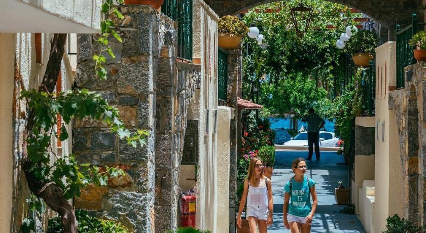 Ammoudara Beach Hotel/Apartments