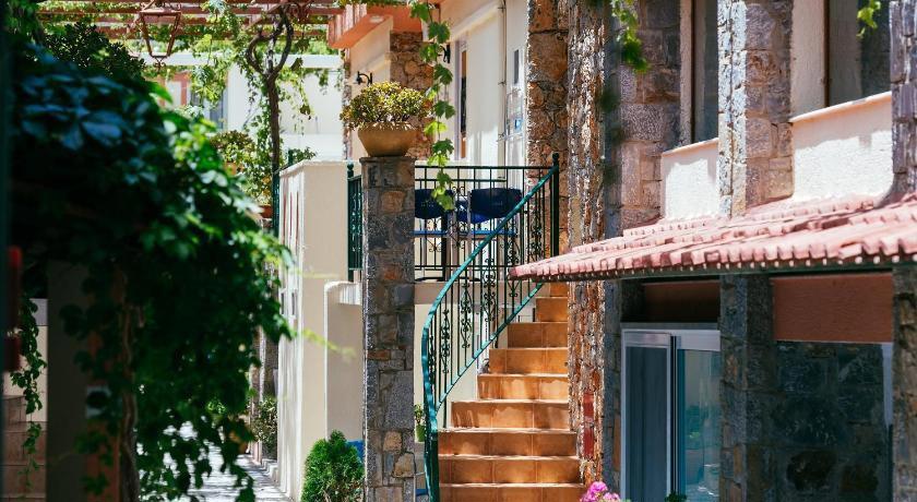Ammoudara Beach Hotel/Apartments