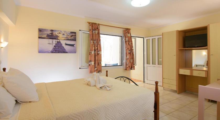 Ammoudara Beach Hotel/Apartments