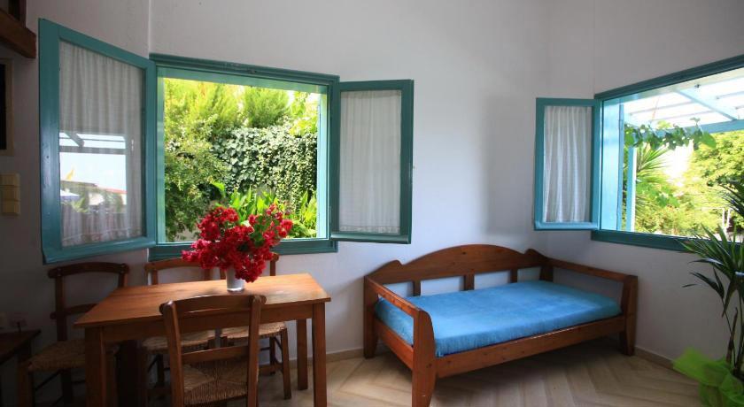 Anatoli Apartments
