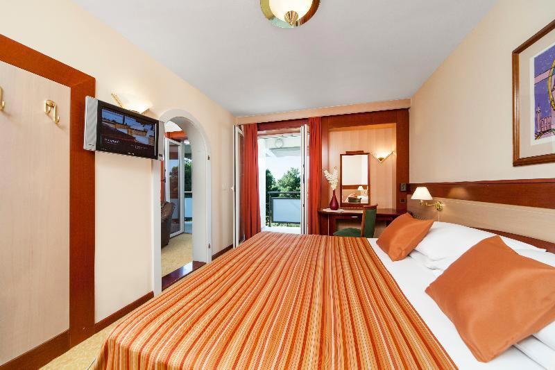 Bluesun Hotel Elaphusa