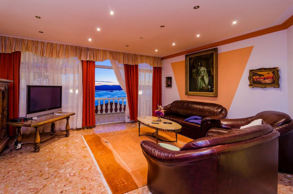 Villa Antonio