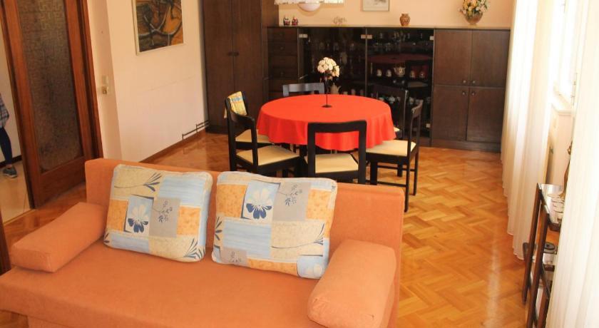 Apartamenti Katija