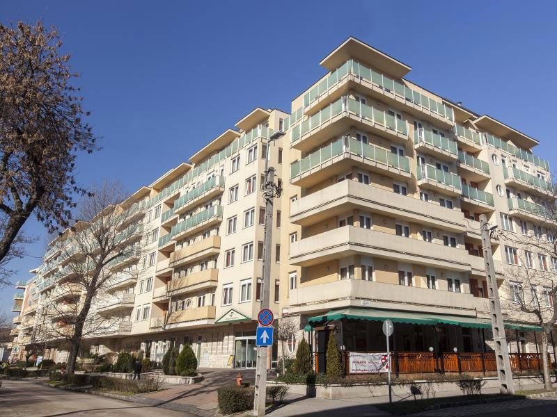 Premium Apartment