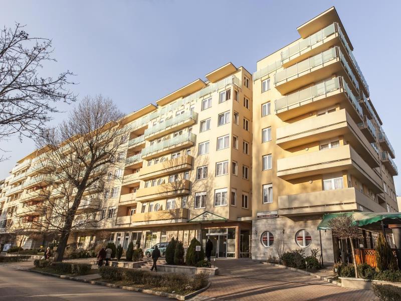 Premium Apartment