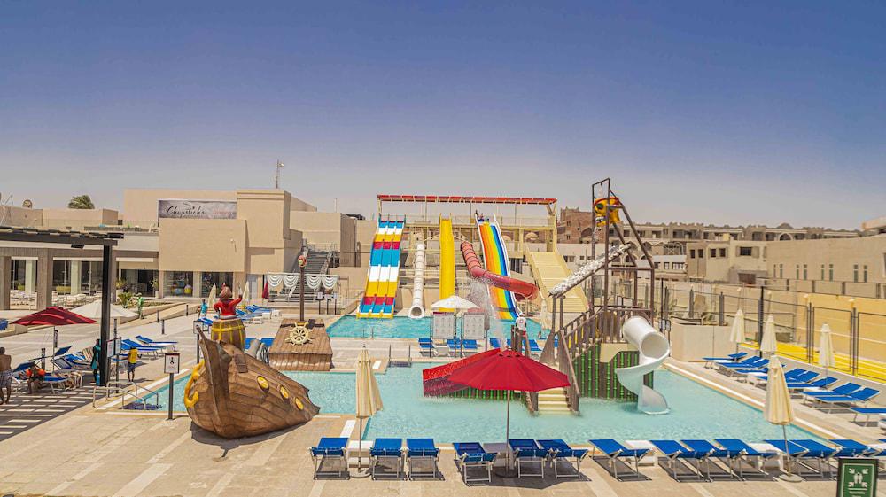 Amarina Resort & Aquapark (ex Riviera Plaza)