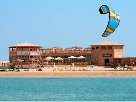 The Breakers Diving & Surfing Lodge