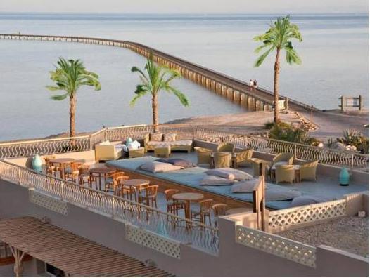 The Breakers Diving & Surfing Lodge