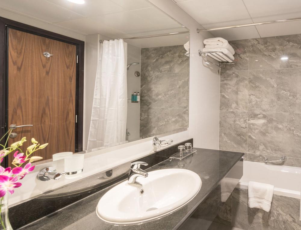 Hawthorn Suites By Wyndham Abu Dhabi City Center