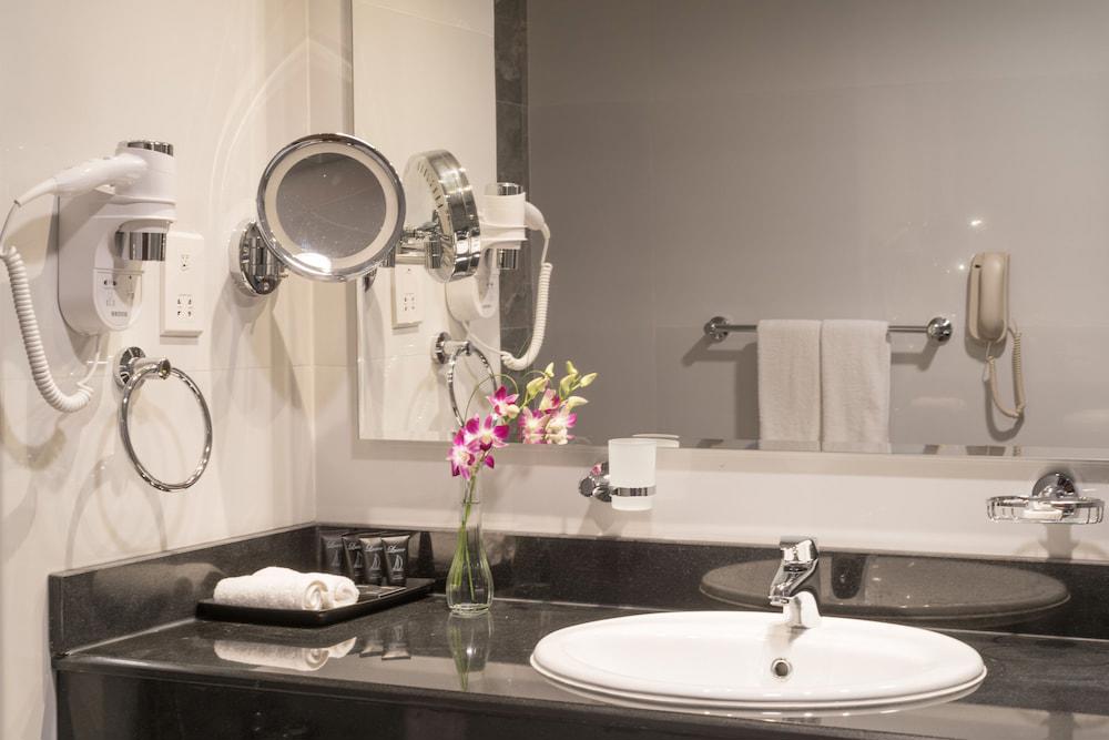 Hawthorn Suites By Wyndham Abu Dhabi City Center
