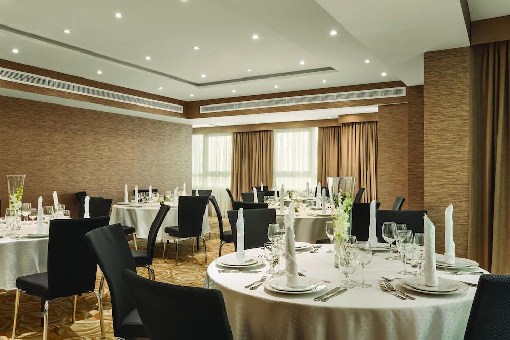 Hawthorn Suites By Wyndham Abu Dhabi City Center