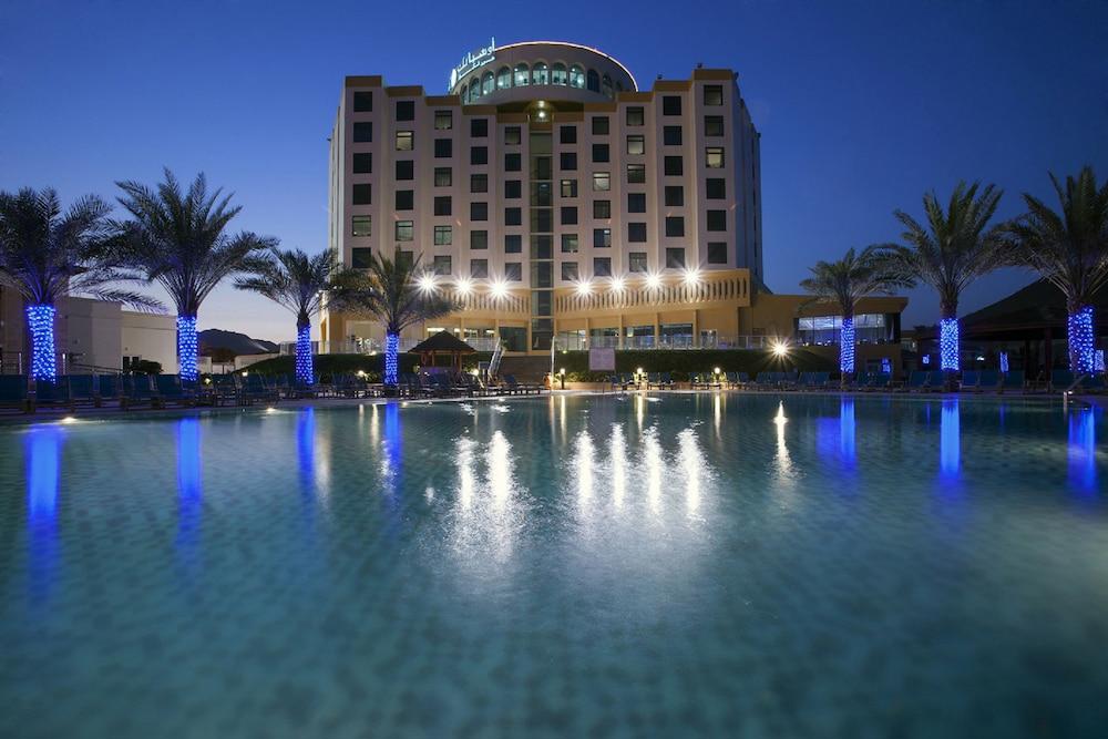 Oceanic Khorfakkan Resort & Spa