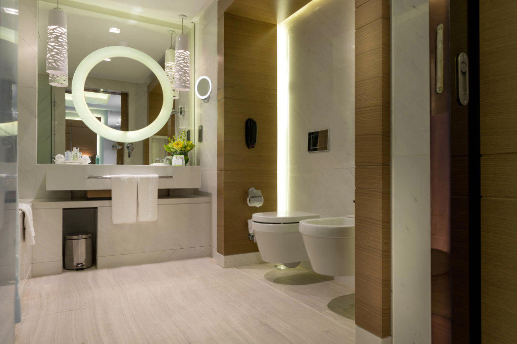 TOWERS ROTANA.