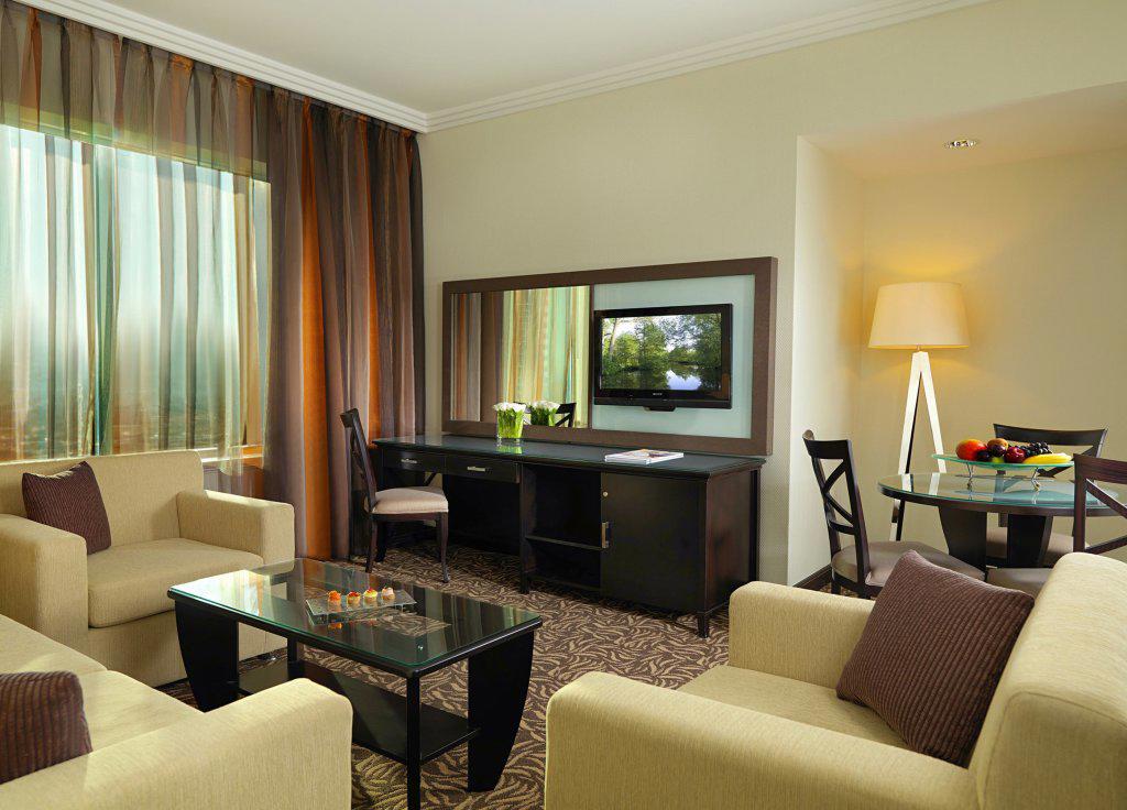 TOWERS ROTANA.