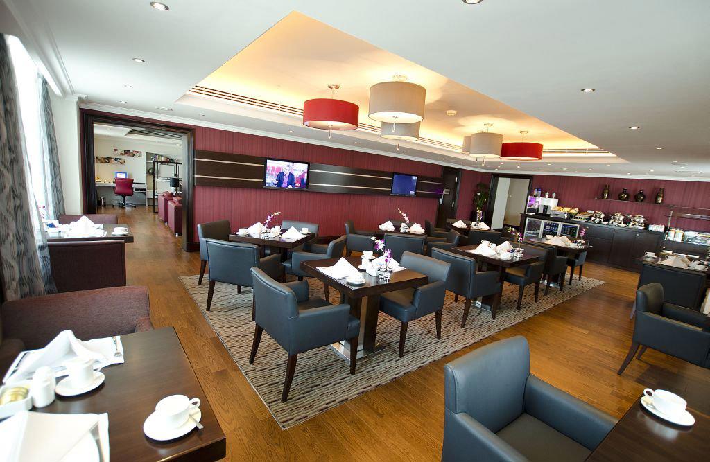 TOWERS ROTANA.