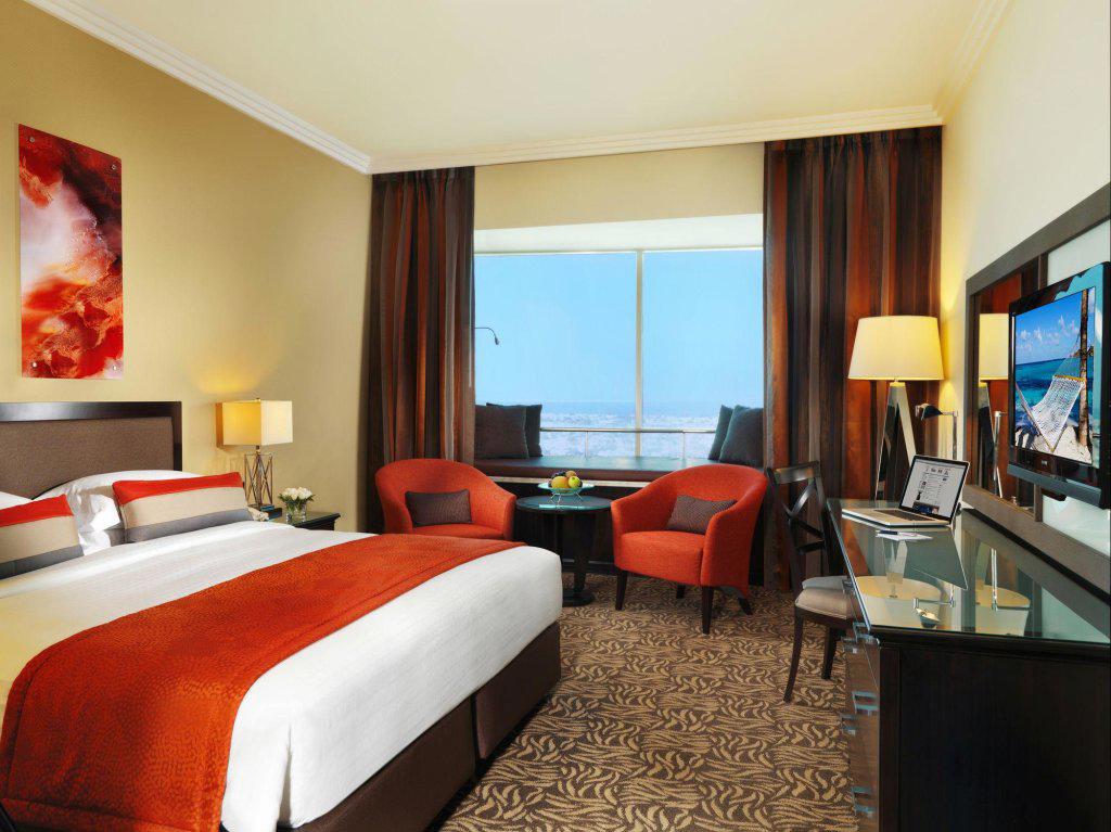 TOWERS ROTANA.