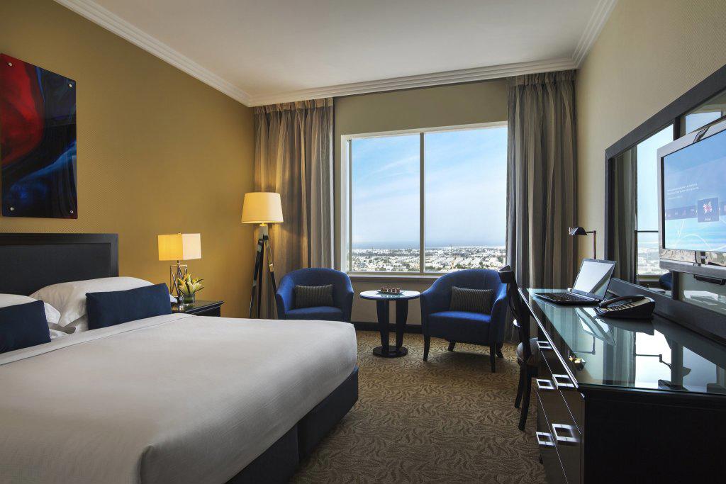 TOWERS ROTANA.
