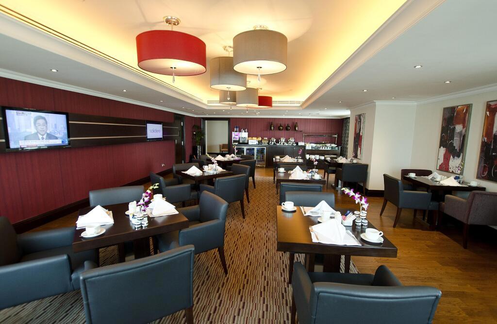 TOWERS ROTANA.