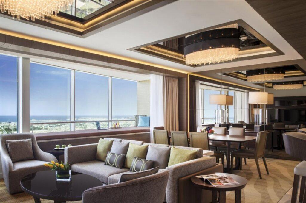 TOWERS ROTANA.