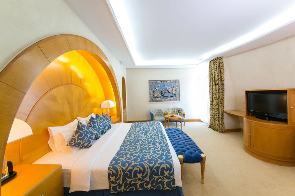 Mercure Grand Jebel Hafeet Al Ain Hotel