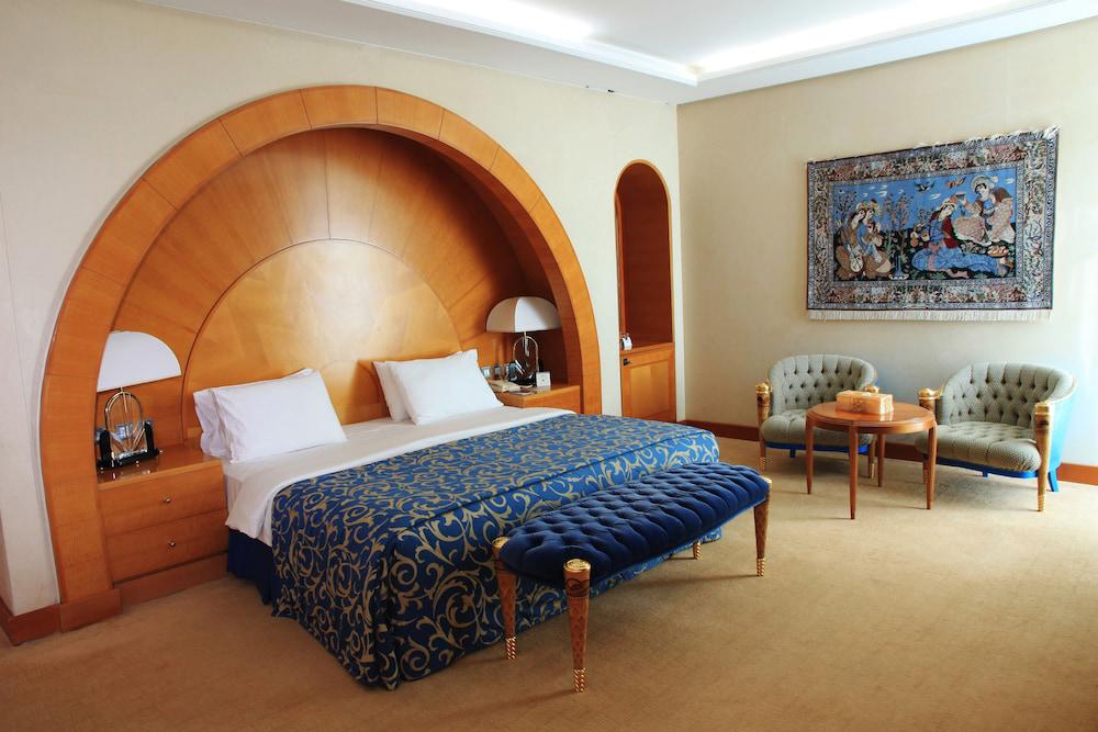 Mercure Grand Jebel Hafeet Al Ain Hotel