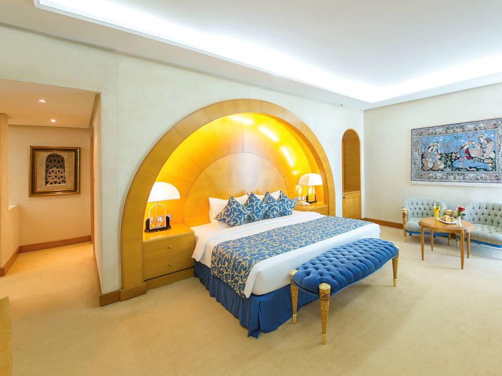 Mercure Grand Jebel Hafeet Al Ain Hotel