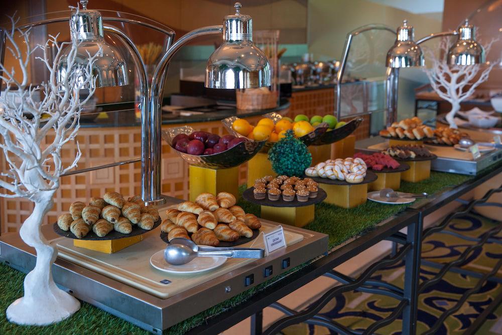 Mercure Grand Jebel Hafeet Al Ain Hotel