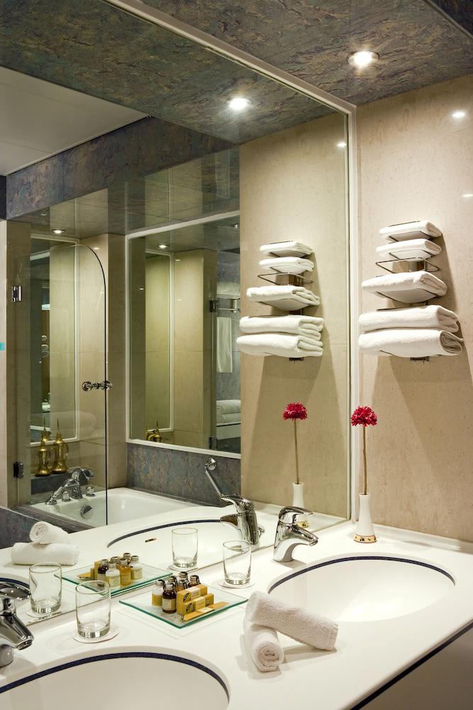 Mercure Grand Jebel Hafeet Al Ain Hotel