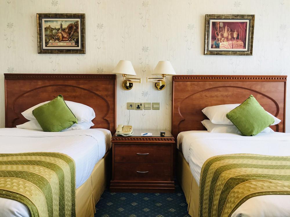 Riviera Hotel