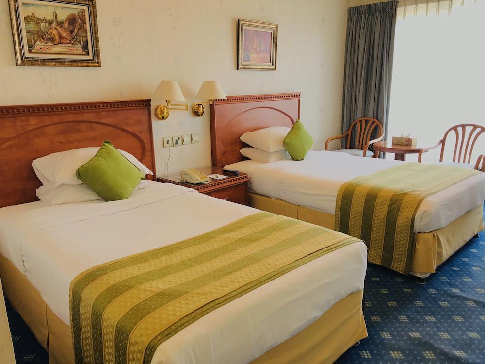 Riviera Hotel