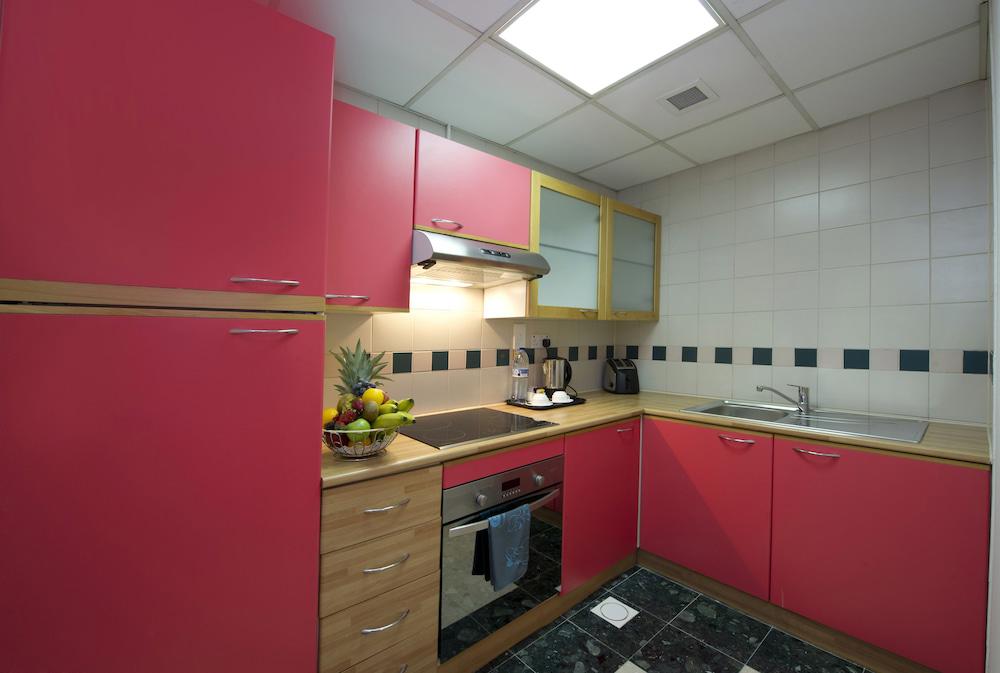 Al Bustan Center & Residence Hotel