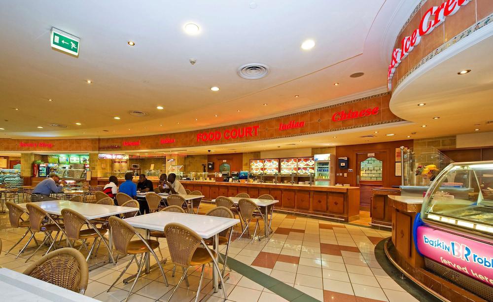 Al Bustan Center & Residence Hotel