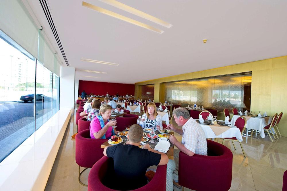 Al Bustan Center & Residence Hotel