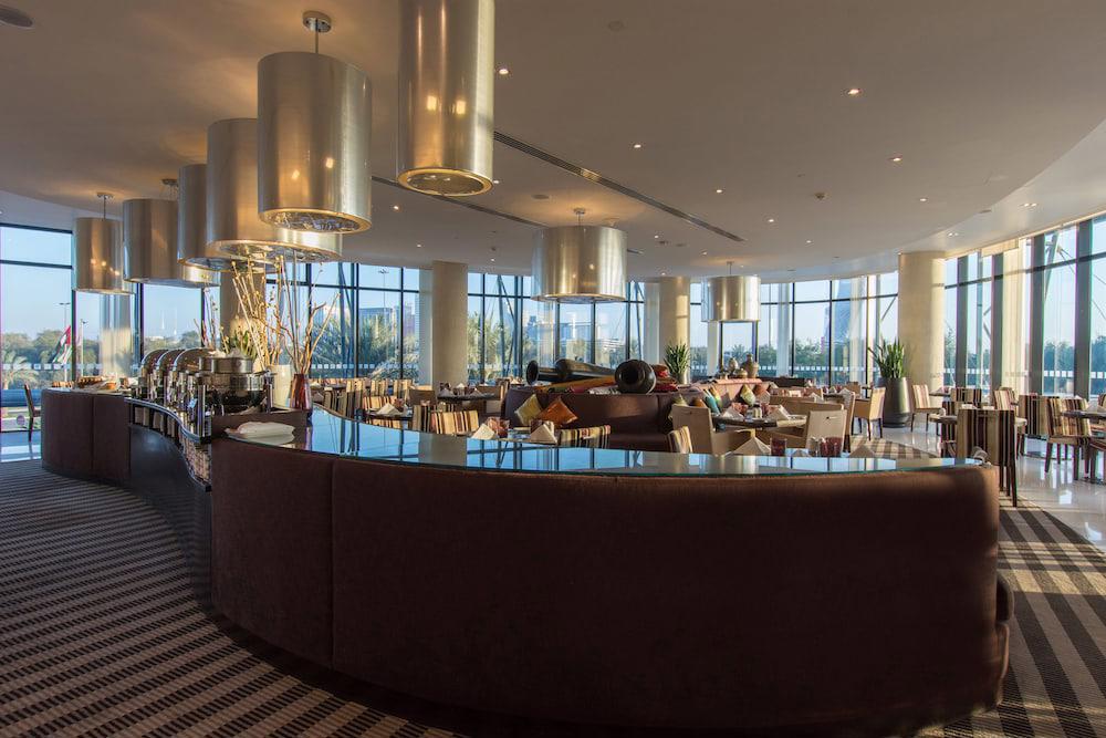 Holiday Inn Abu Dhabi