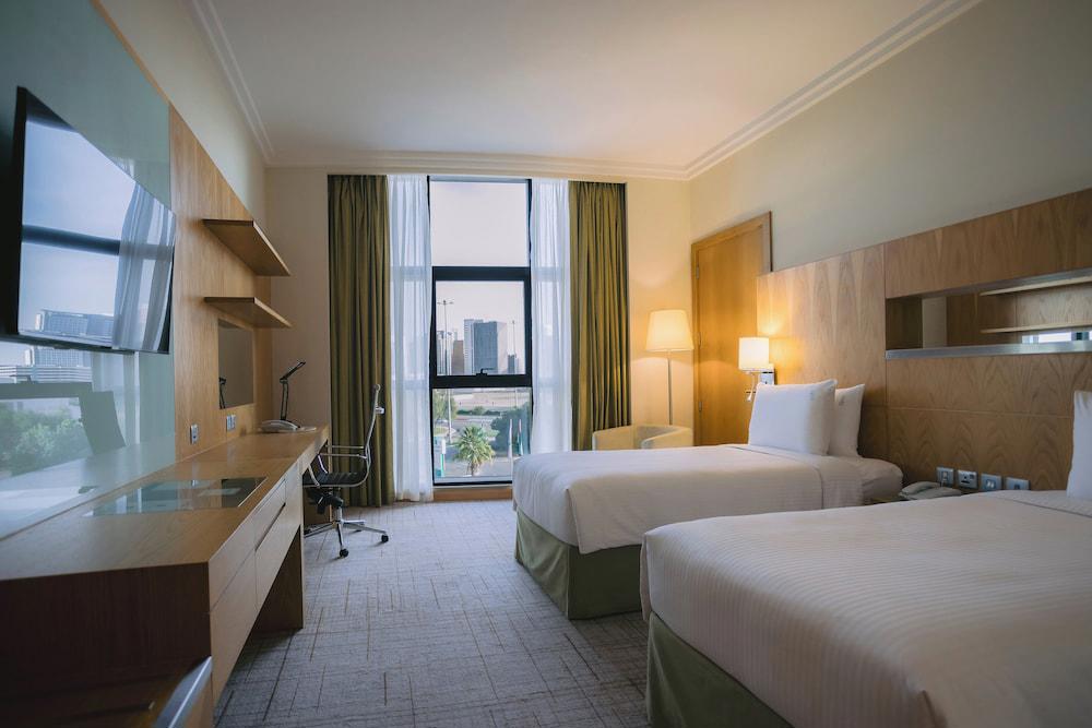 Holiday Inn Abu Dhabi