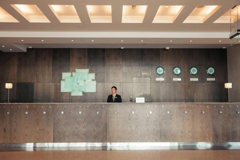 Holiday Inn Abu Dhabi