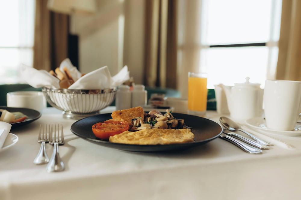 Holiday Inn Abu Dhabi