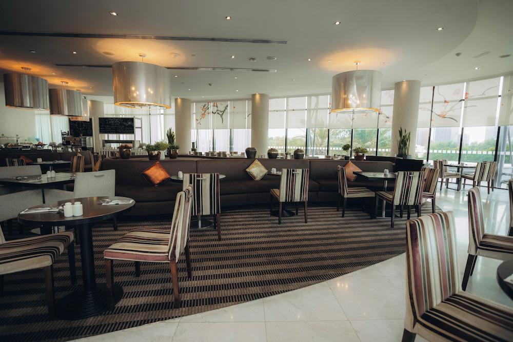 Holiday Inn Abu Dhabi