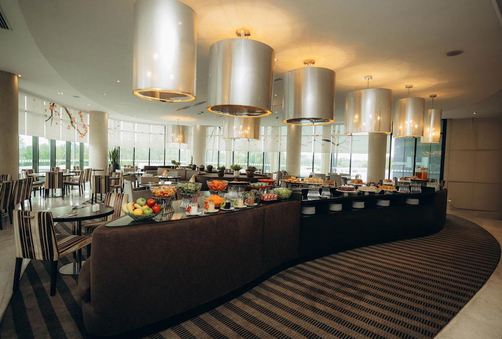 Holiday Inn Abu Dhabi